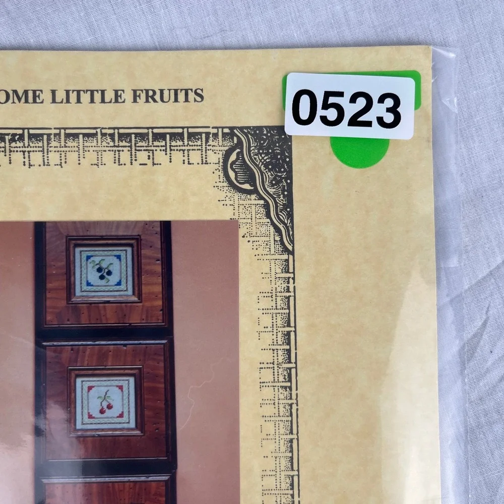 Earth Threads‎ Some Little Fruits Cross Stitch Pattern Betsy Stinner 2000